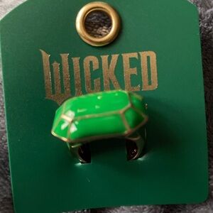 New adjustable Wicked Emerald City Green Ring Universal Studios Wizard of Oz